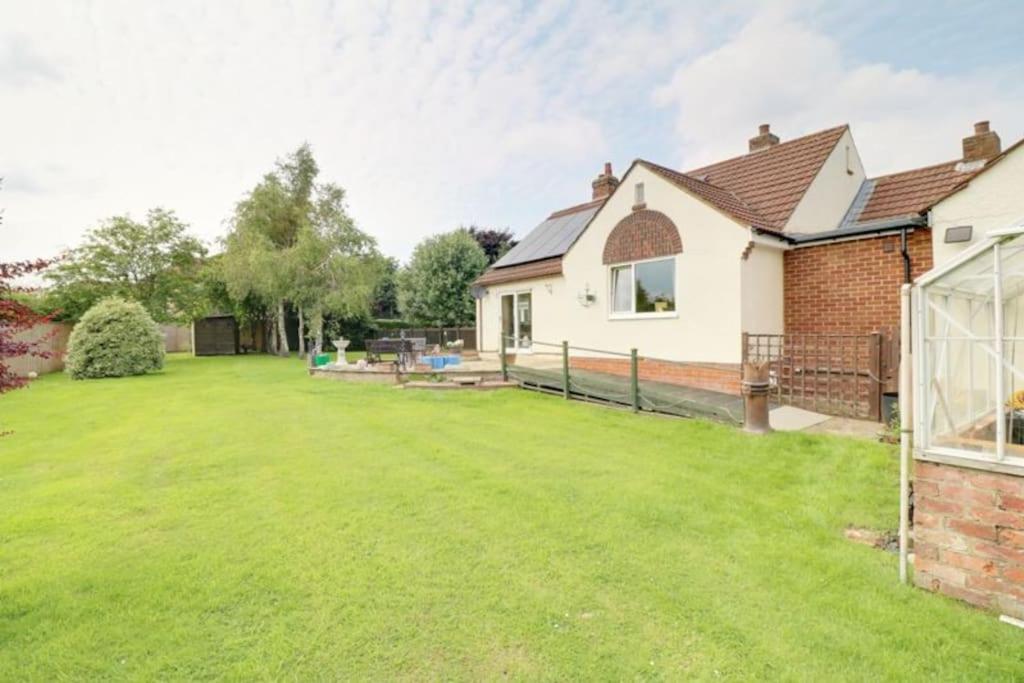Millfields Cottage And Garden Goxhill  ภายนอก รูปภาพ